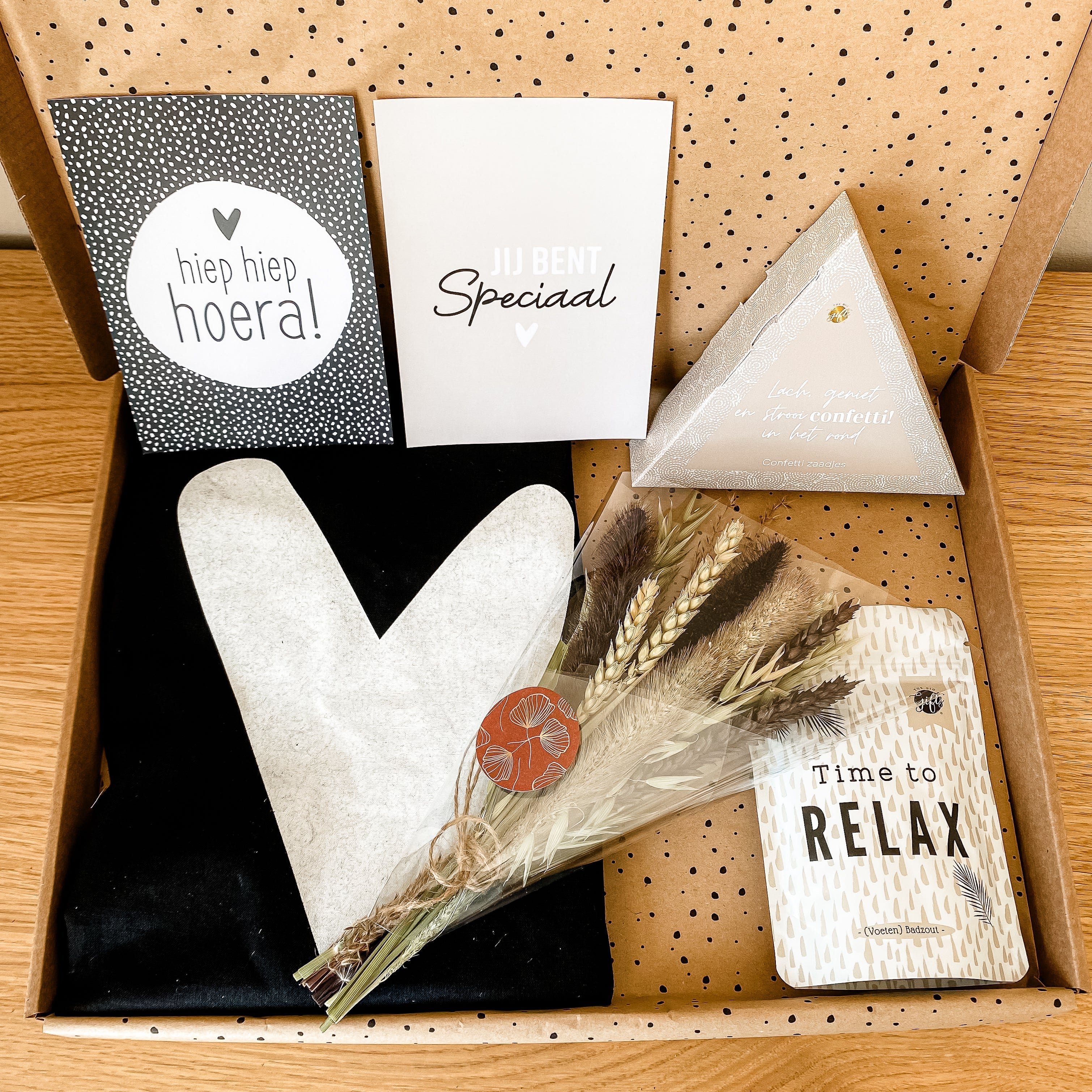 Brievenbuscadeautje - Confetti