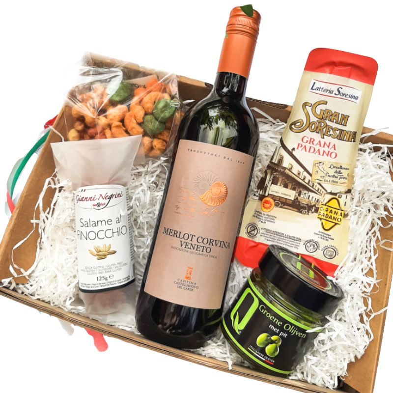 Borrelbox Italiaans (keuze uit witte of rode wijn of prosecco)