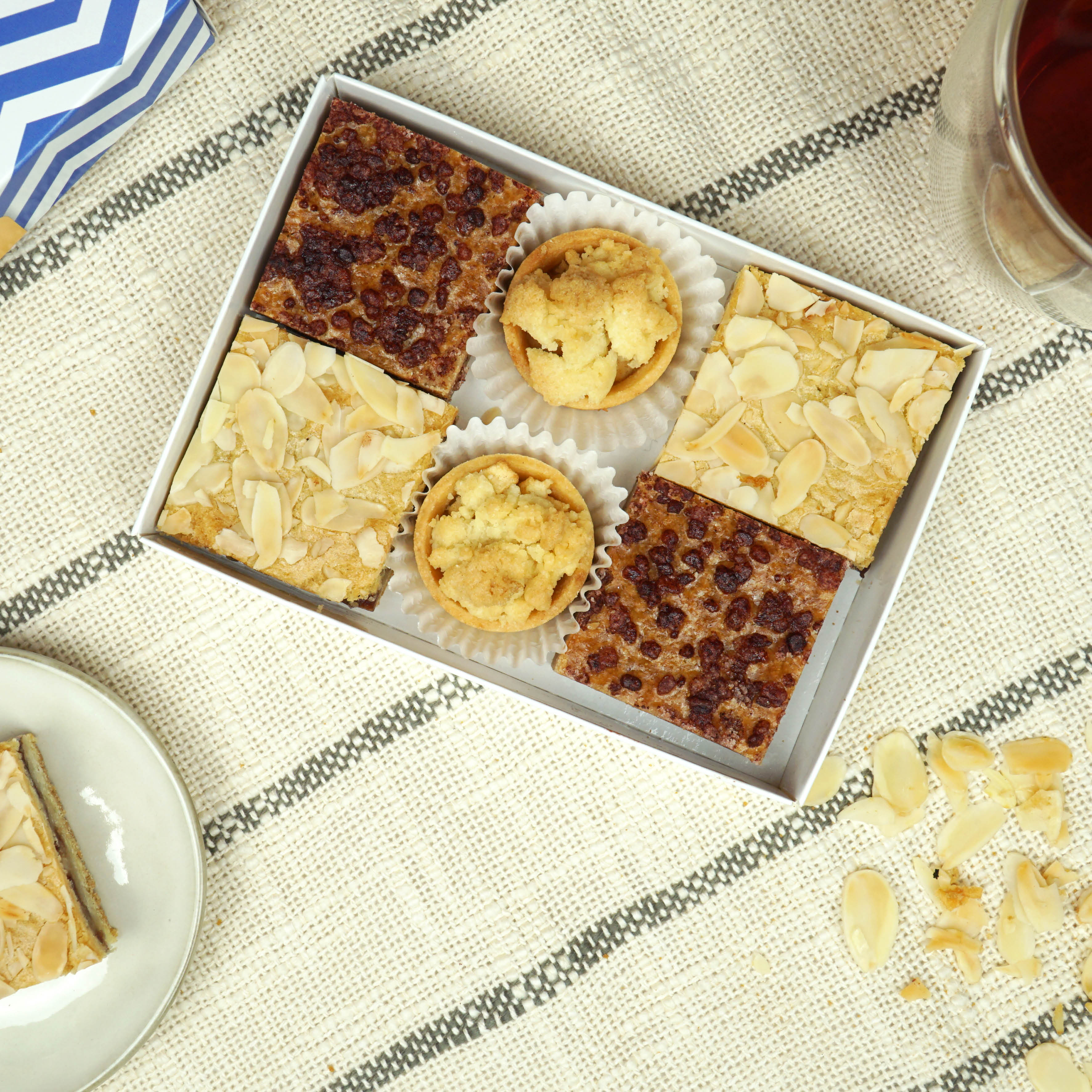 Sweetbox - Bakkersmix (Zoetigheid Per Post!)