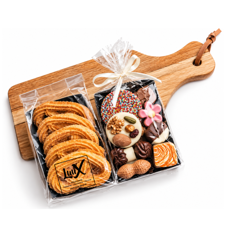 Snijplank met koekjes en chocolade klein