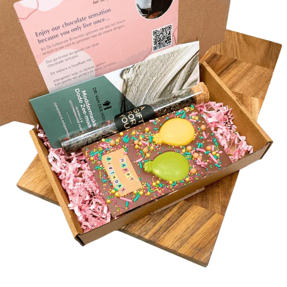 Verjaardagscadeau | Chocoladereep + thee + gezichtsmasker