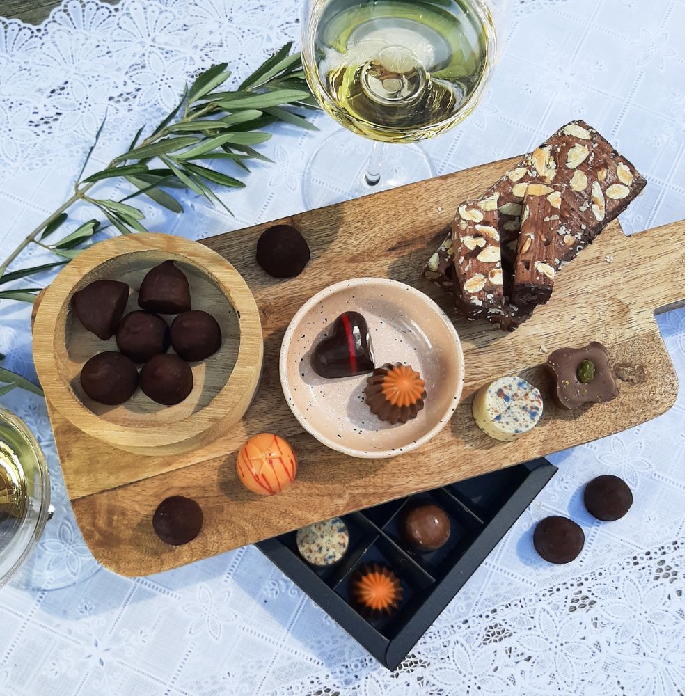 Chocolade & Wijn (keuze uit witte of rode wijn of prosecco)