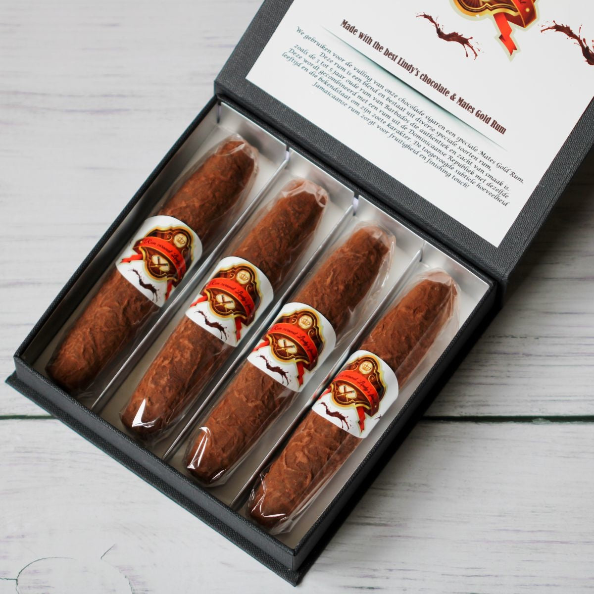 Rum caramel sigaren gemaakt van chocolade - Verwenboxen